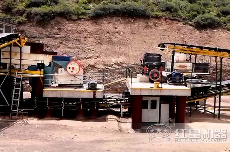 沖擊破搭配顎破、圓錐破現(xiàn)場