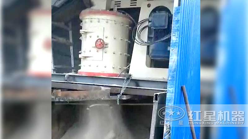 復合破加工尾礦粉現(xiàn)場 復合破加工尾礦粉現(xiàn)場