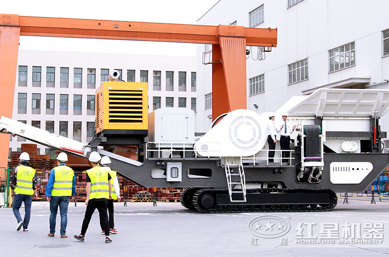 用戶來(lái)廠考察，有業(yè)務(wù)經(jīng)理現(xiàn)場(chǎng)報(bào)價(jià)